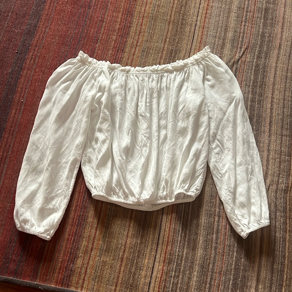 Brandy Melville John Galt small white off the shoulder long sleeve